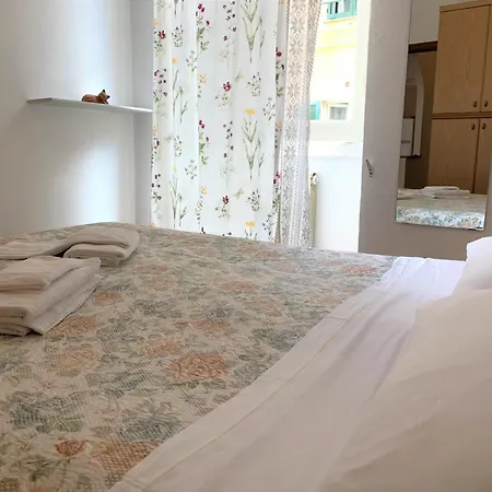 아파트 Appartamentino Via Garibaldi 레반토